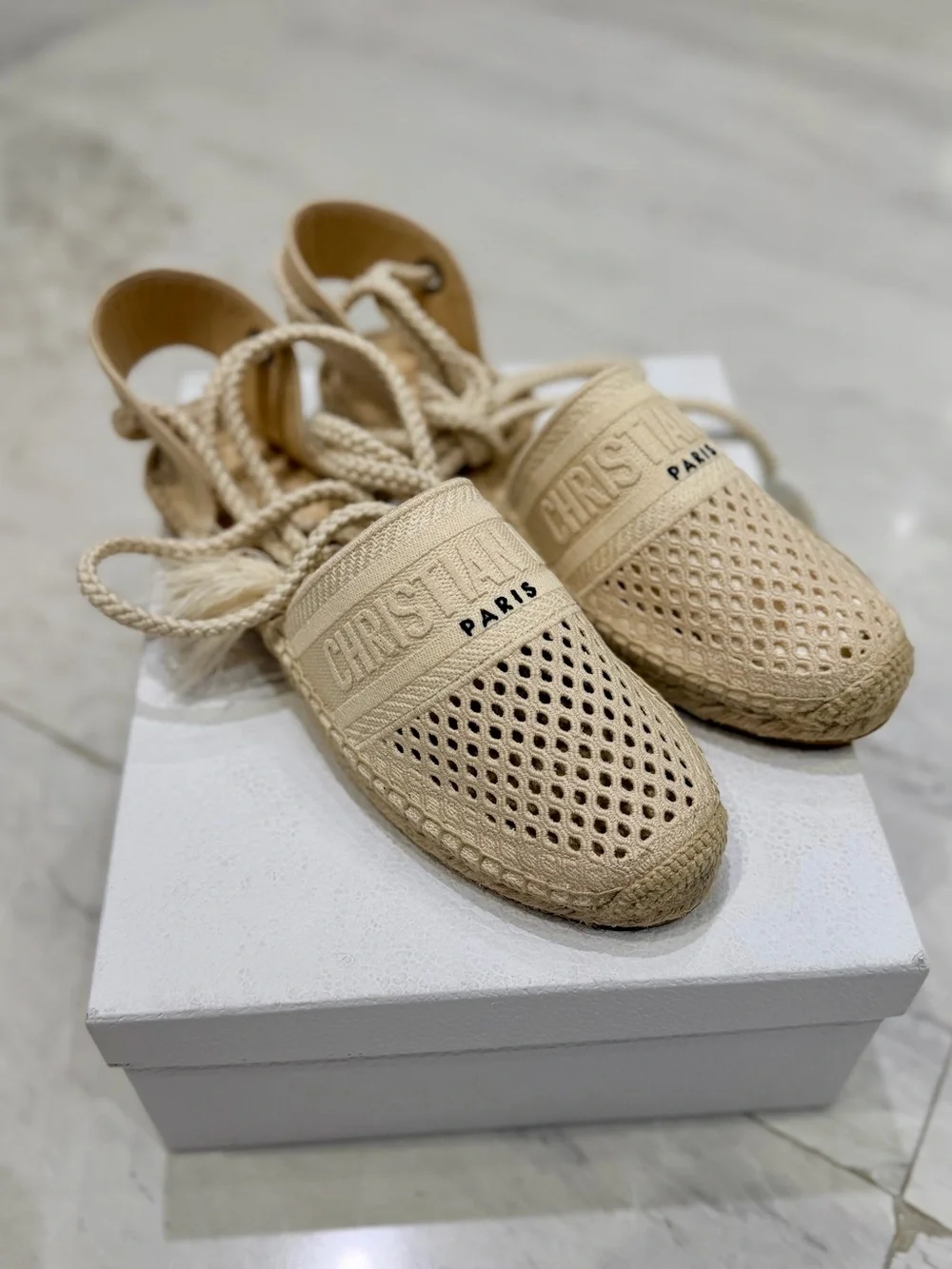 New without tag Dior Cream Woven Lace-Up Flat Espadrilles